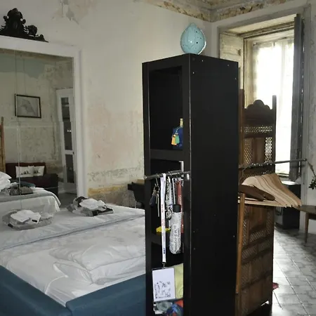 Dimora Storia Guest house *